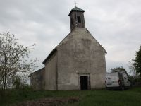 čelná fasáda so staticky ohrozenou vežičkou